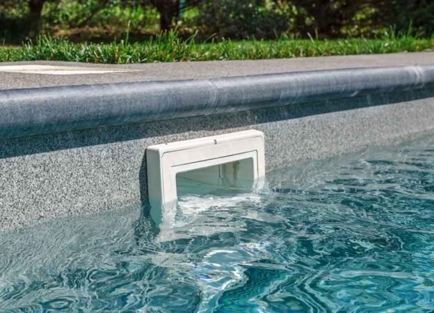 what-is-a-pool-skimmer